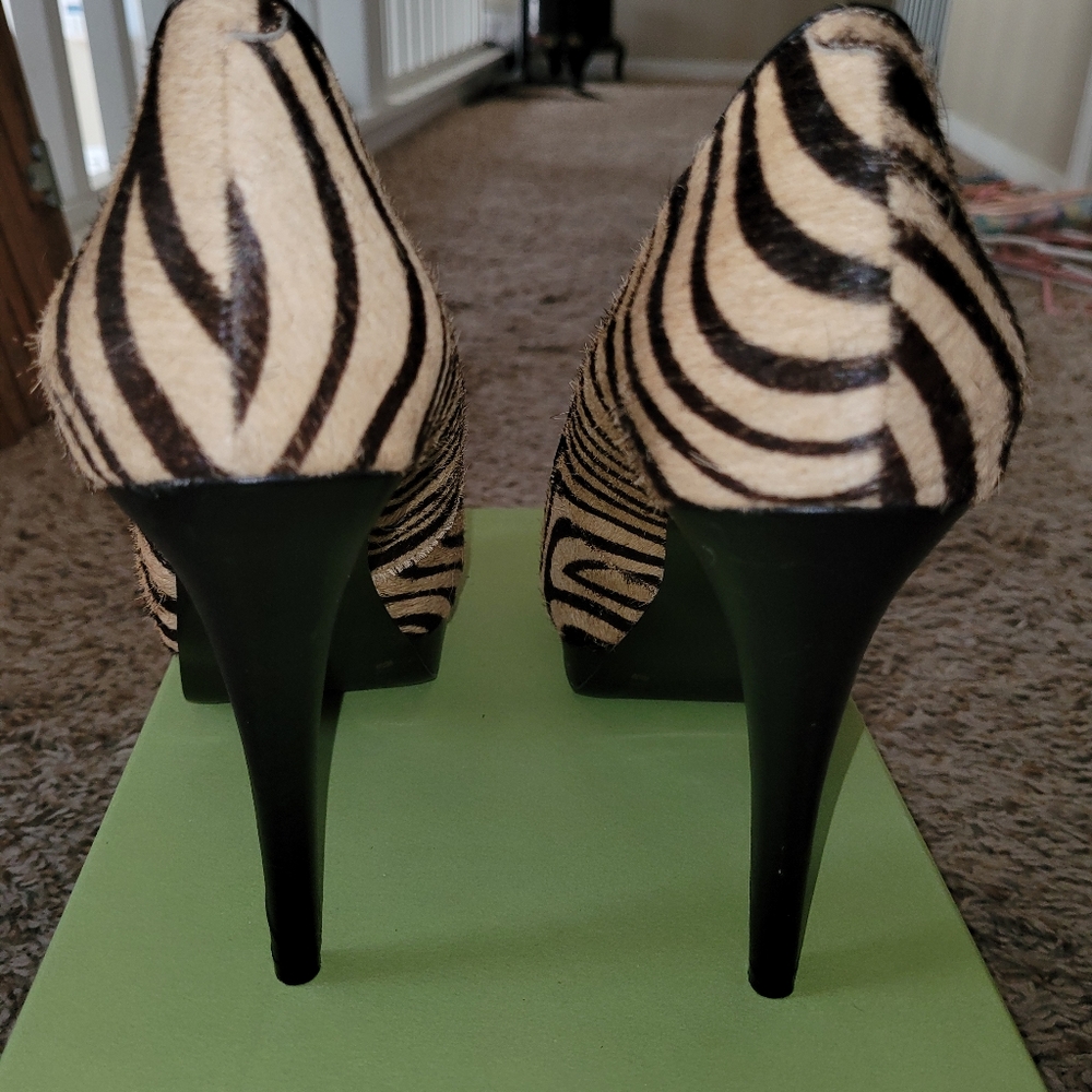 High heel - Picture 3 of 5